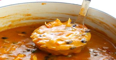 20-Minute-Cheesy-Chicken-Enchilada-Soup