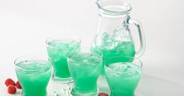 ST PATRICK’S DAY LEPRECHAUN RASPBERRY LEMONADE