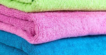 How to refresh towels with vinegar and baking soda