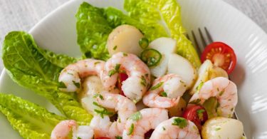 PRAWN COCKTAIL RECIPE- EASY SALAD WITH CHERRY TOMATOES